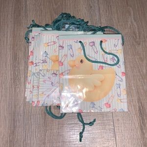 Ambassador baby shower baby bird unisex party bags